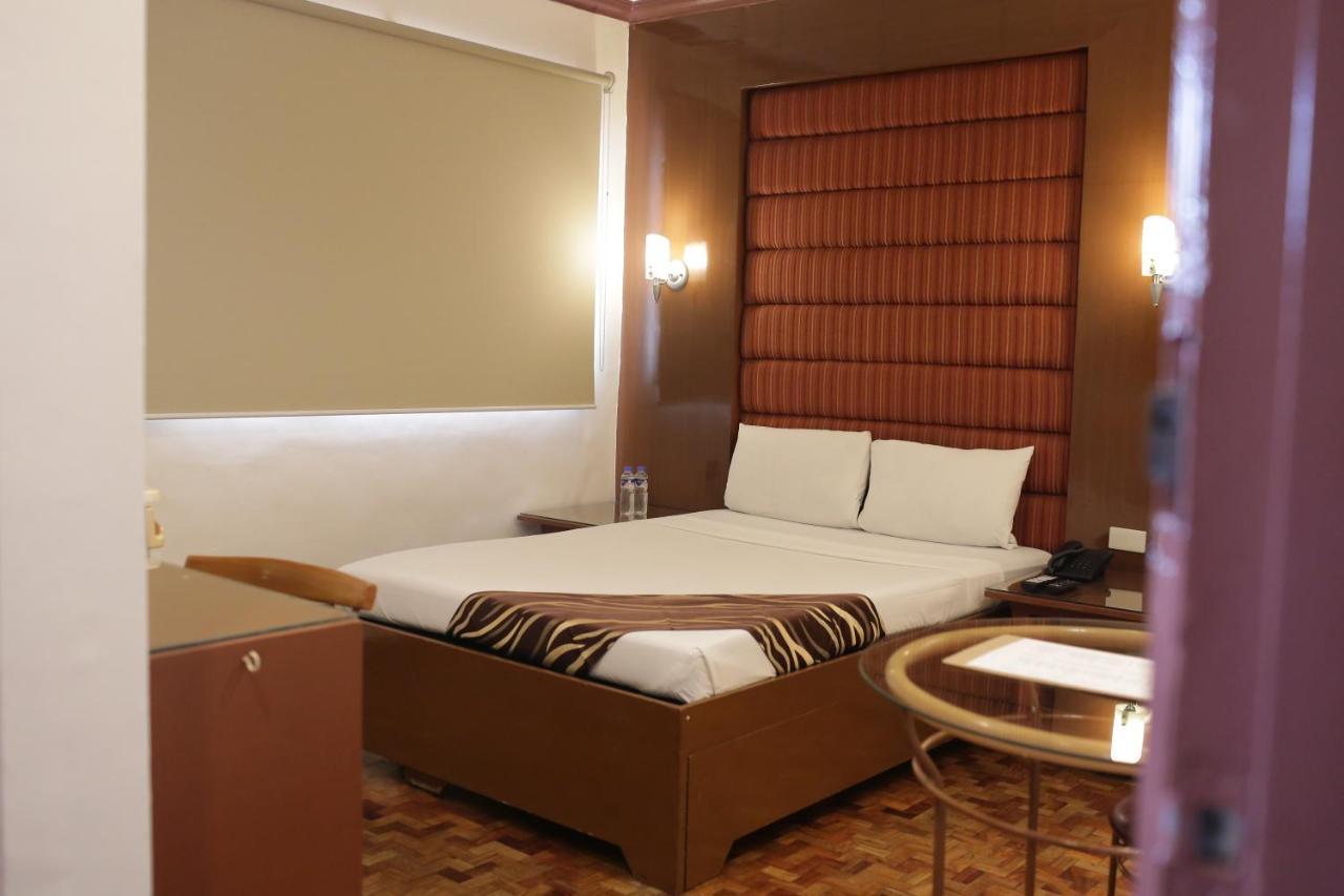 Amalfi718 Hotel Lipa City Kültér fotó