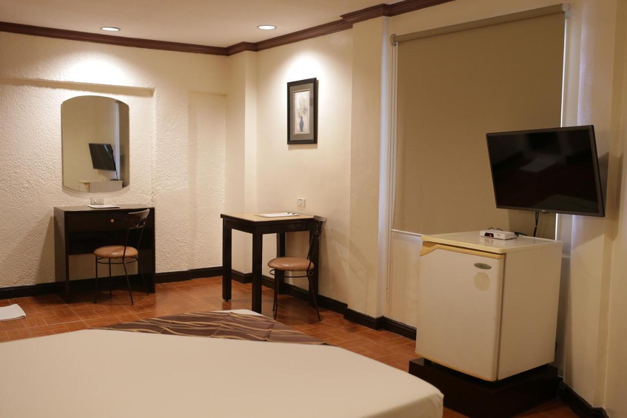 Amalfi718 Hotel Lipa City Kültér fotó