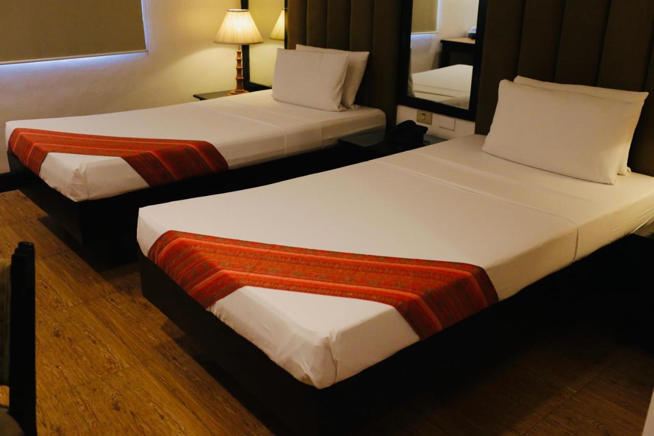 Amalfi718 Hotel Lipa City Kültér fotó